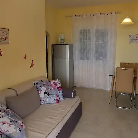 Glyfada Comfortable 155-158 Daire *