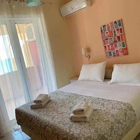 Glyfada Comfortable 155-158 Daire *